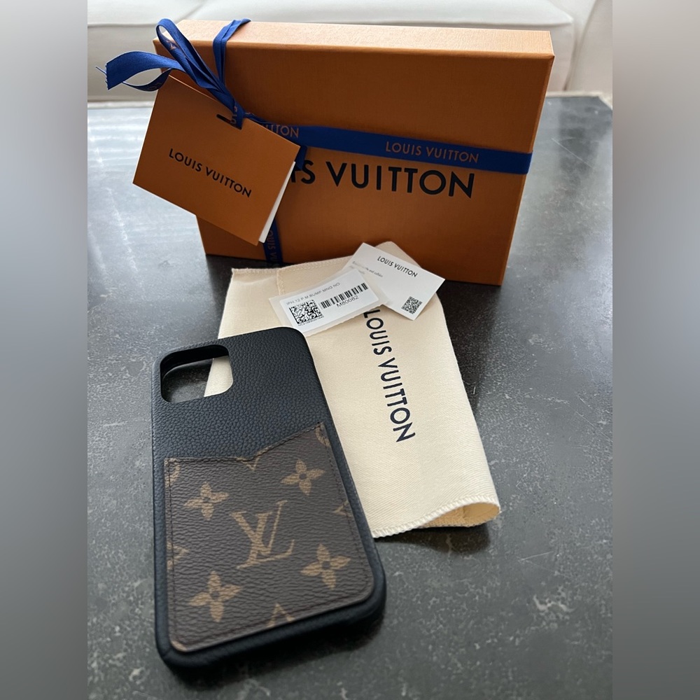 Authentic Louis Vuitton iPhone 12 Max Pro Bumper case - Mono/ Black